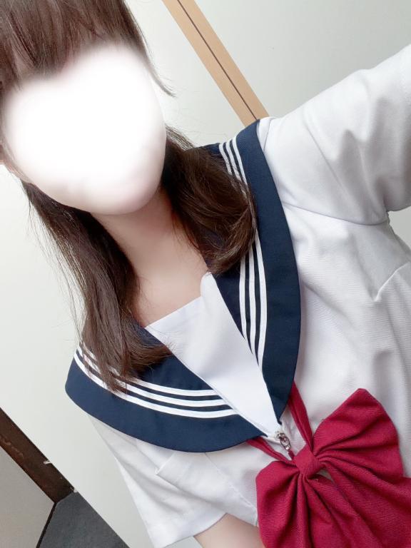 登校したよ〜🏫❤️